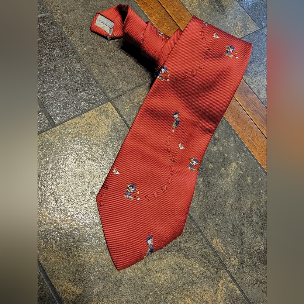Vtg Balancine Disney "The Tie Works" Mickey Mouse Golfing Tie Red Made USA
